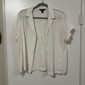Banana Republic || NWOT Button Up T-shirt
